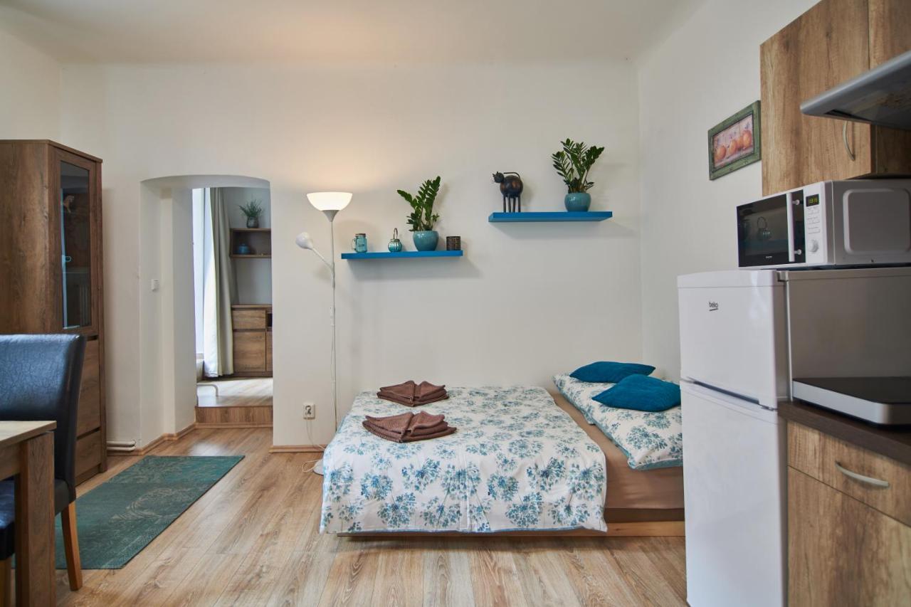 Nice Home To Stay At Prague Close To Castle With Terrace And Garden Dış mekan fotoğraf