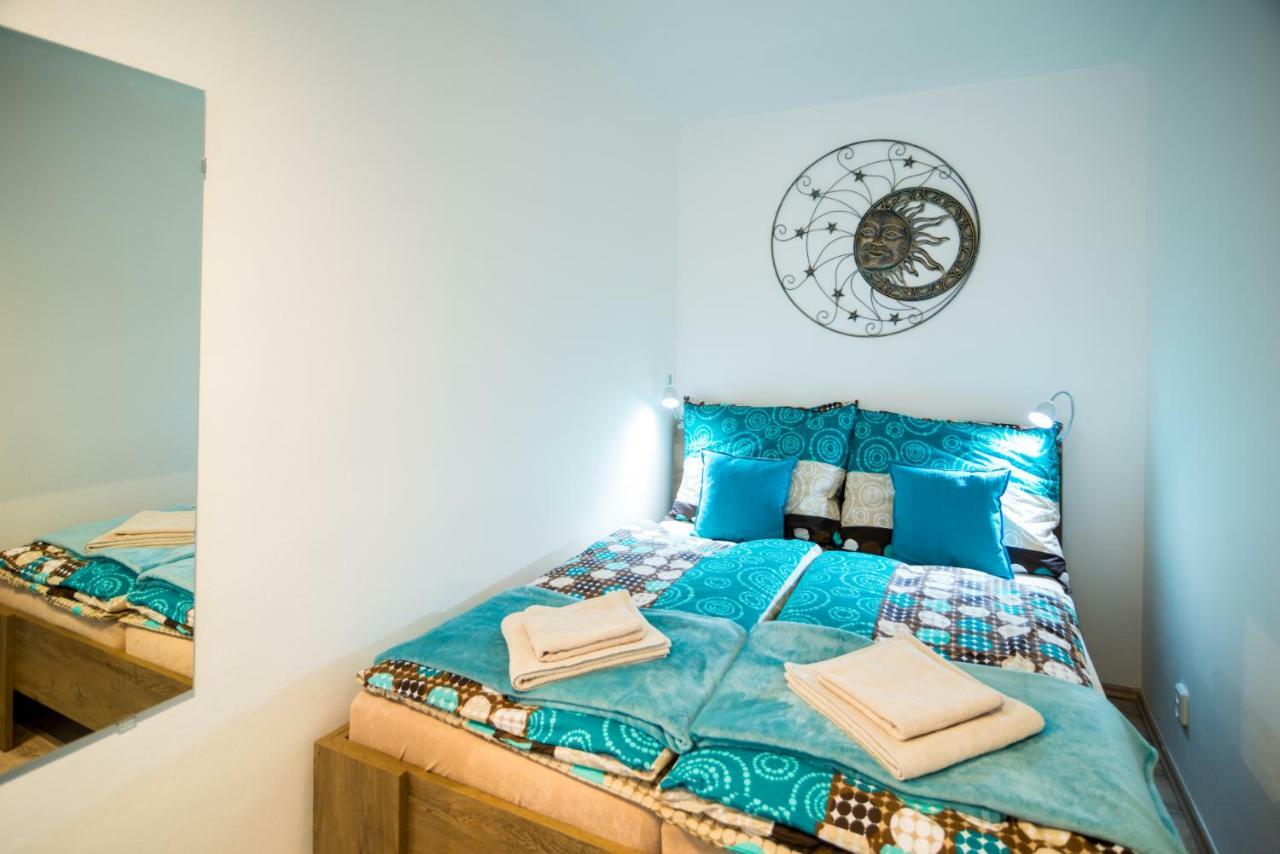 Nice Home To Stay At Prague Close To Castle With Terrace And Garden Dış mekan fotoğraf